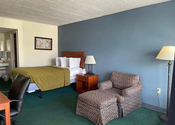 Horseshoe Curve Lodge